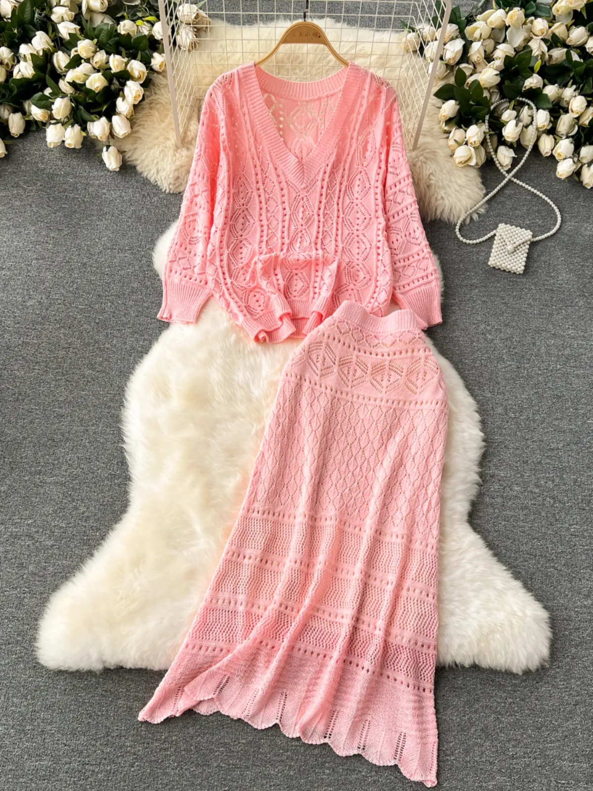 Korean style gentle style two-piece set, women's design sense hollow knit top, versatile high waisted skirt, spring outfit