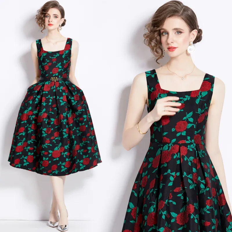2024 Early Spring New Elegant French Square Neck Sleeveless Waist Blossom Exquisite Texture Dress