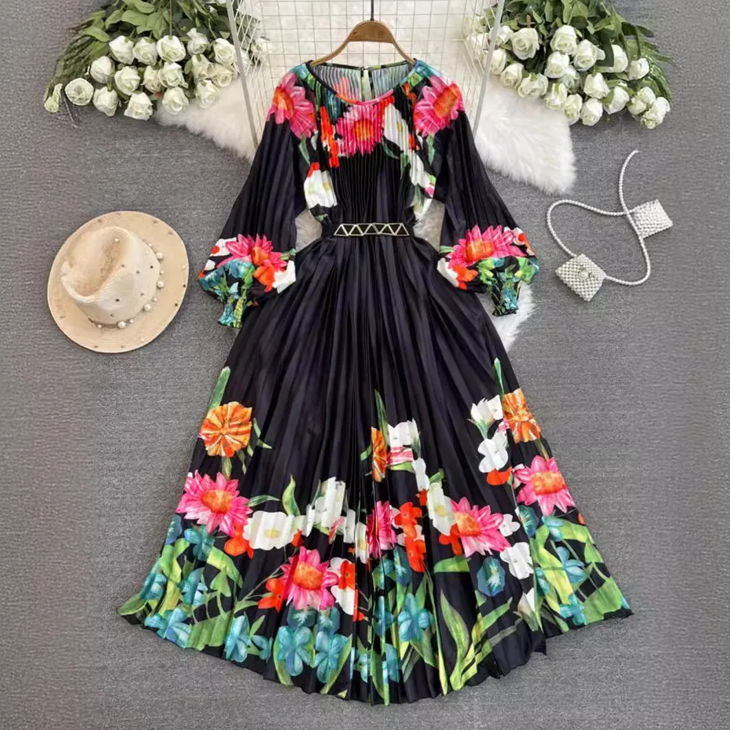 European and American court style floral dress, women's pleated waist cinched lantern sleeve design, feeling niche, light luxury, super immortal large swing skirt