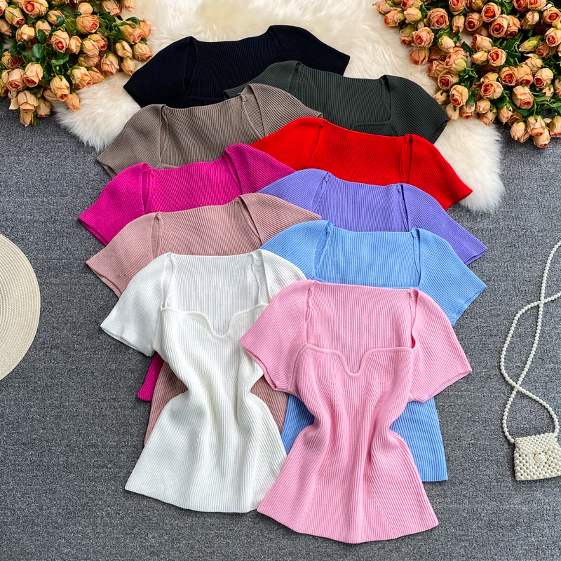 Summer Spicy Girl Style Short T-shirt with Short Sleeves Design Feeling Small and Popular Square Neck Heart Machine Exposed collarbone Exposed Navel Knitted Shirt Top for Women