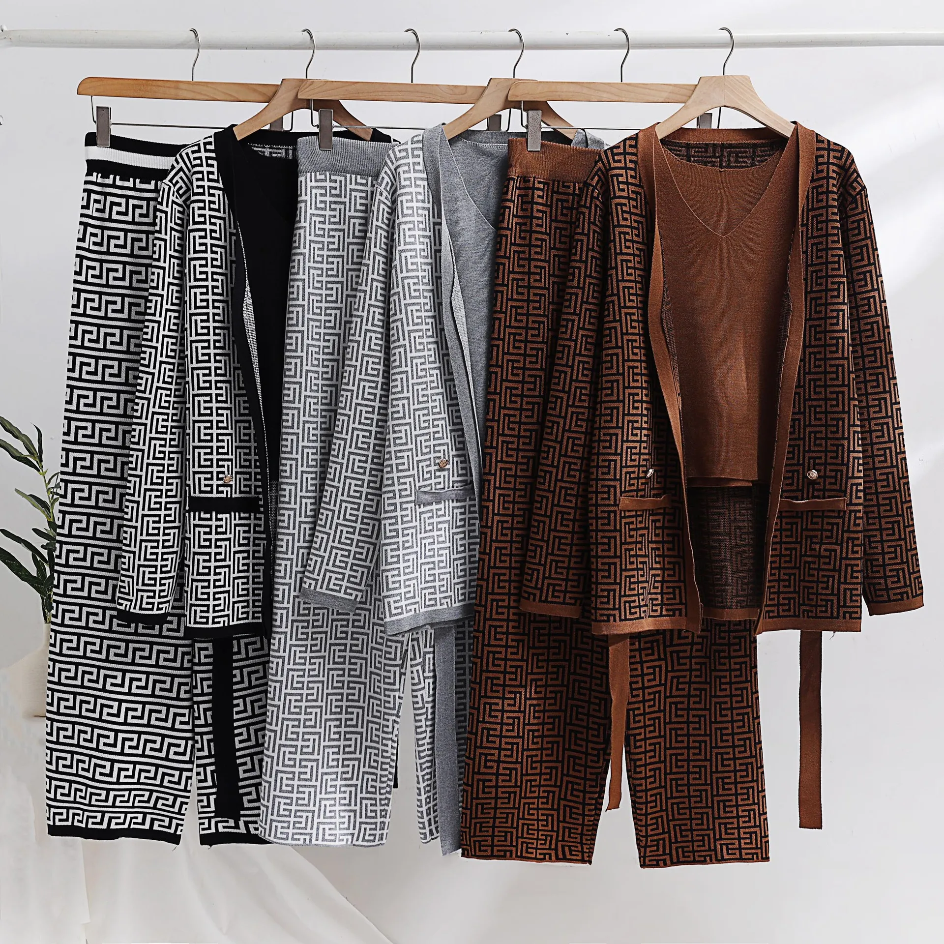 European and American style printed casual suit women's shawl jacket+V-neck bottom knit sweater+wide leg pants three piece set