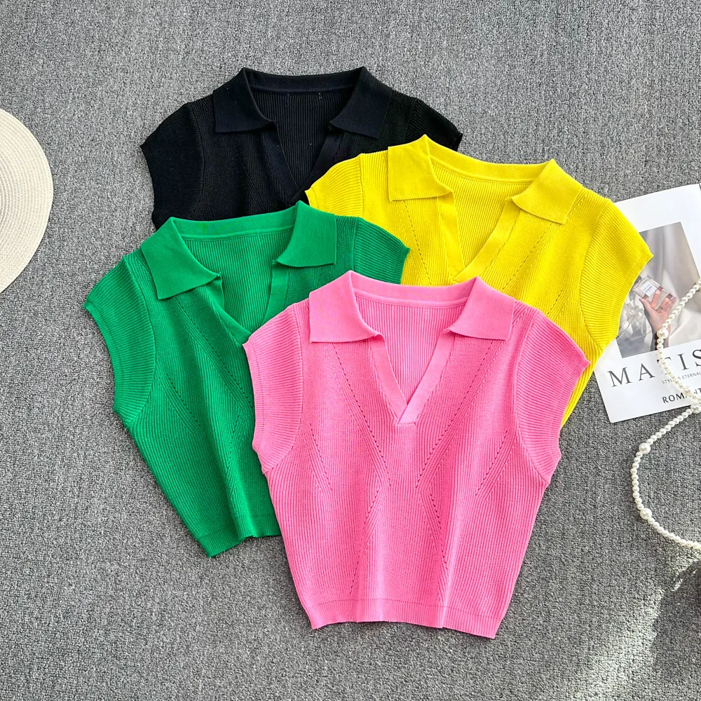 2023 Summer Korean V-neck, slim fit, high waisted, slim fit, short knit top with a stylish belly button exposed T-shirt and short sleeves