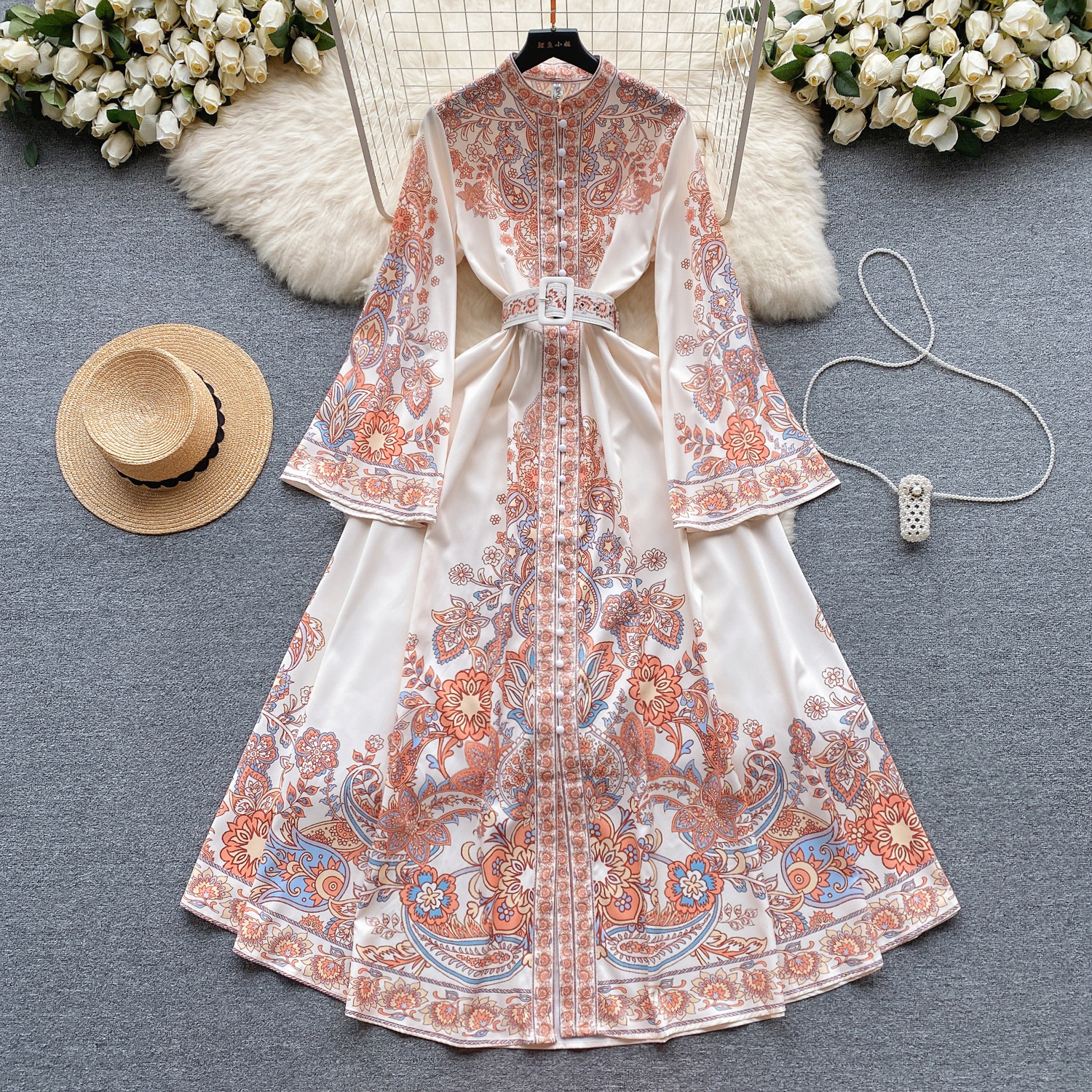 Palace style dress for women in 2024 new spring clothing, niche speaker sleeves, retro printed long skirt, light luxury high-end dress