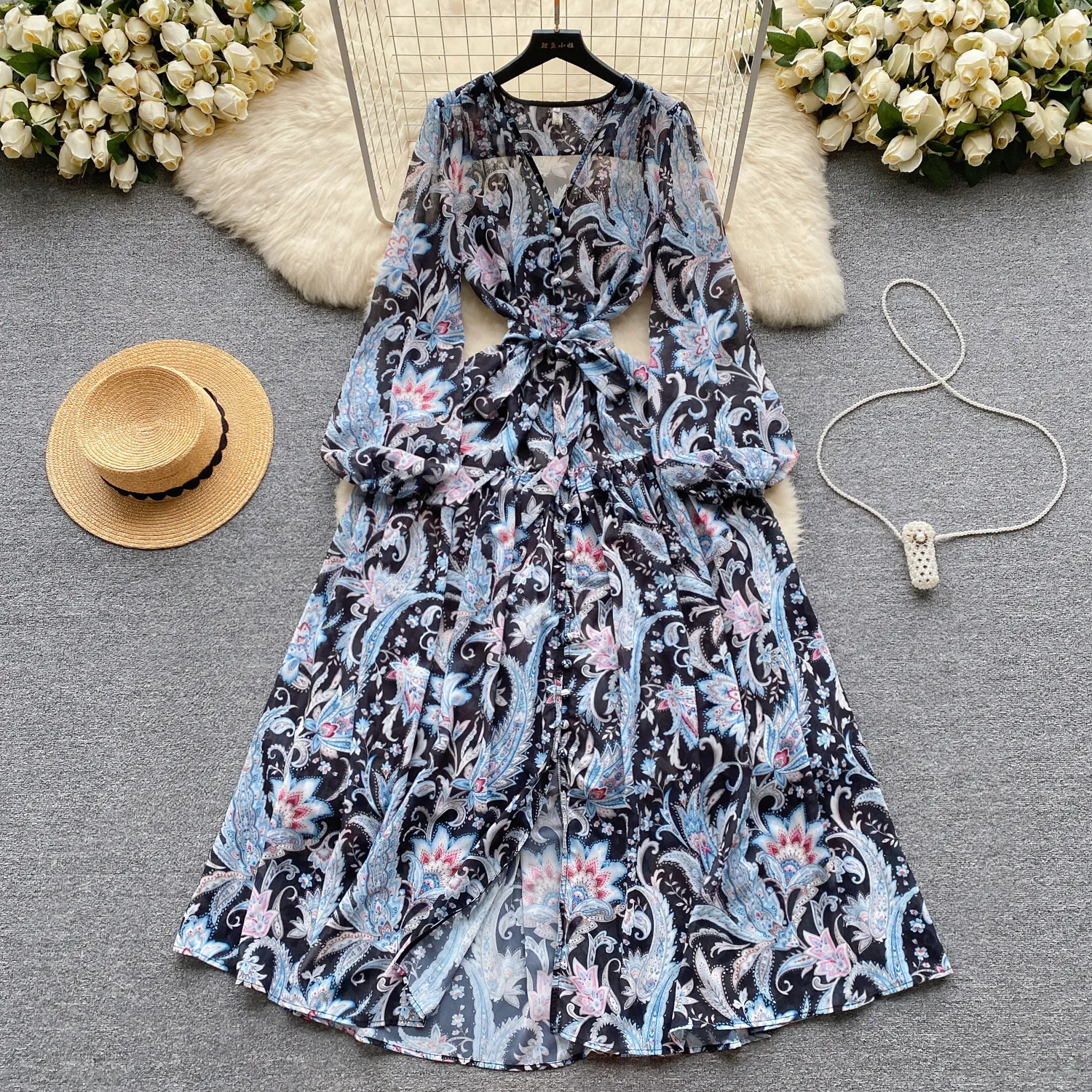 Palace style retro niche print temperament V-neck tie waist long holiday dress French bubble sleeve dress