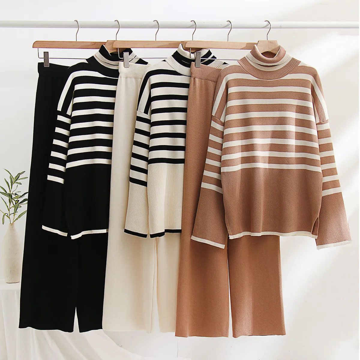 Striped minimalist knitted two-piece set with high collar and thickened sweater, loose and casual set for foreign trade, Russia, thickened winter