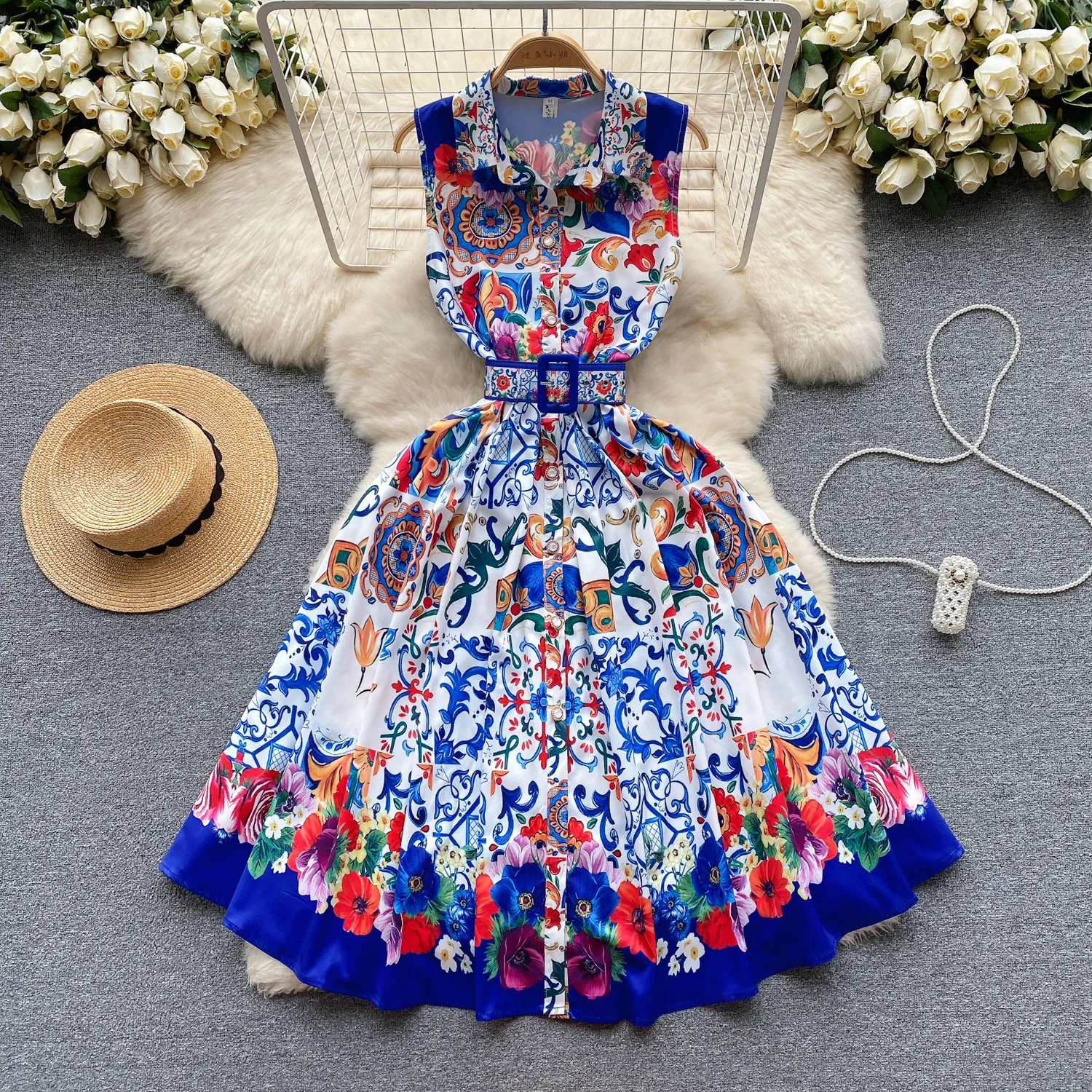 French court style dress for women in 2024, new sleeveless vest, niche print, waist cinching, slimming, and large hem formal dress