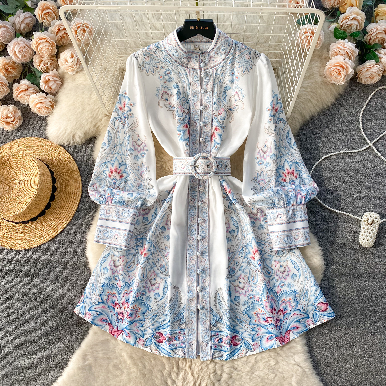 2024 Early Spring New High end Standing Neck Button Slim Fit Design with Printed Retro Palace Style Dress