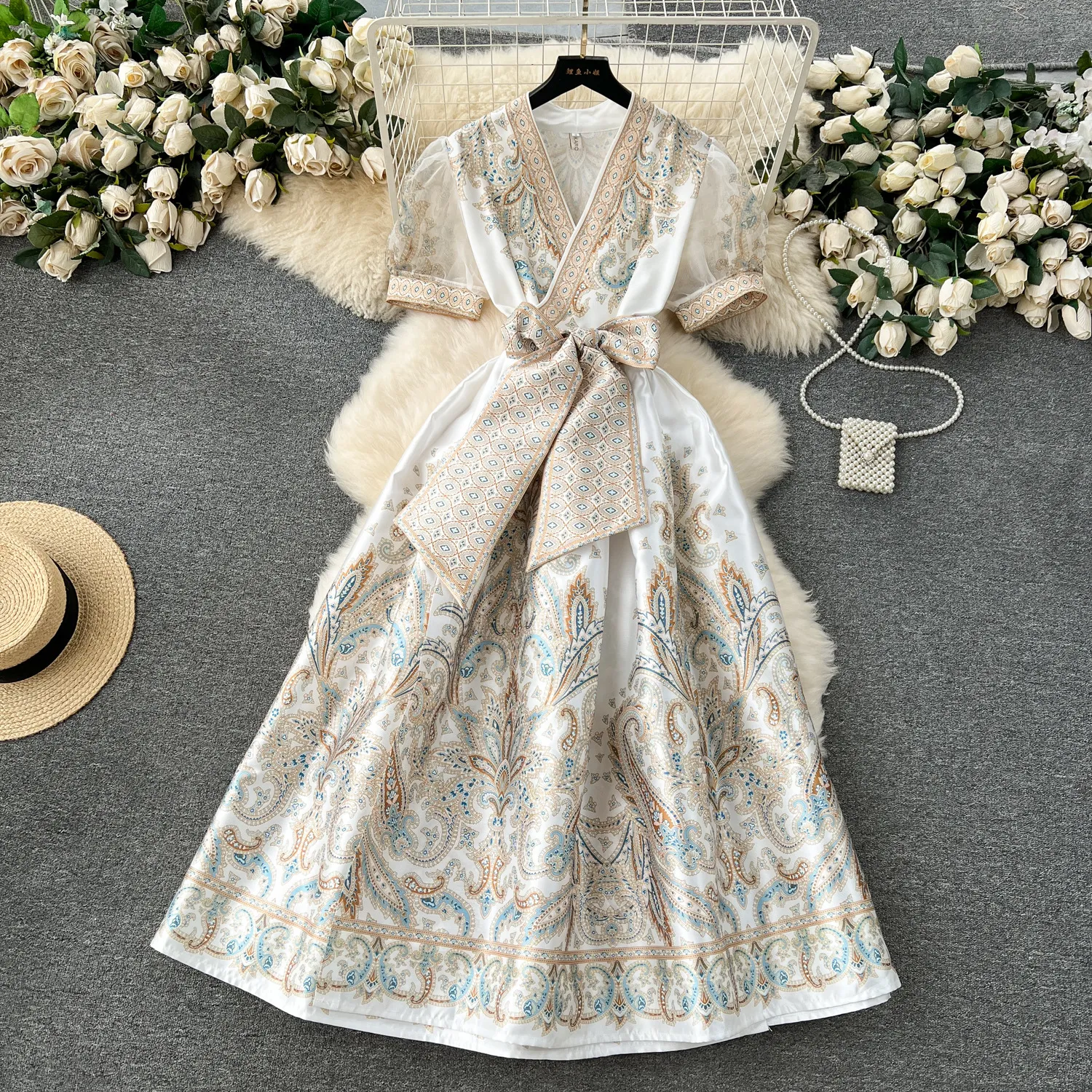 European court style dress for women with retro print and tie up waist for slimming and high-end feeling. Long bubble sleeve dress for women