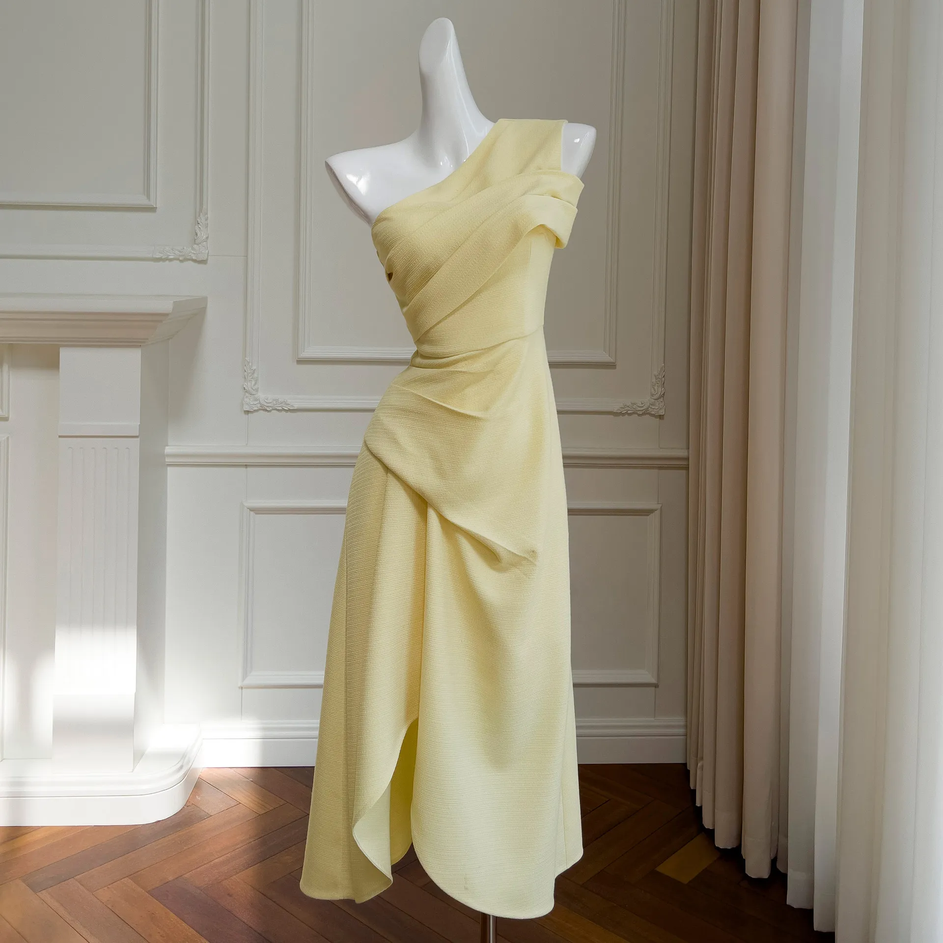 Fashionable Spring/Summer New Product Rose Pink Yellow Diagonal Shoulder Waist Slimming Dress Dress 68283+68509