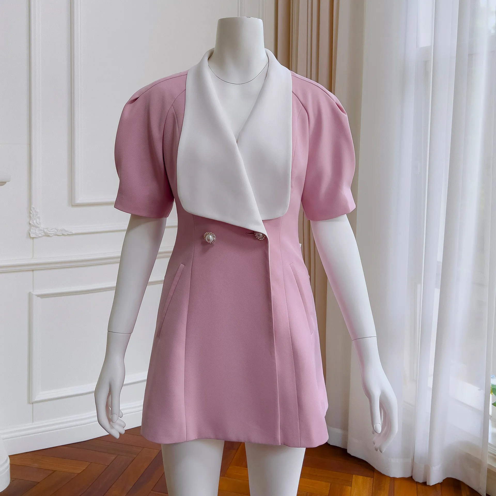 Summer new professional style suit dress, small stature, pink, age reducing short skirt, backless 68145