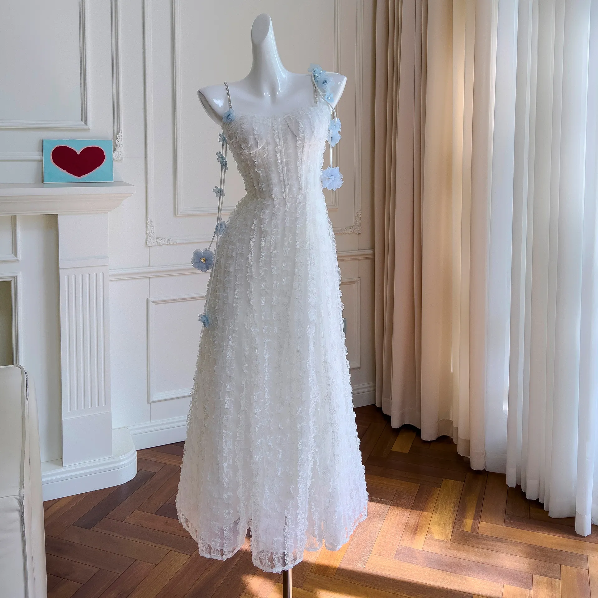 Yi Ge Li La Summer New Product White Temperament Mid length Dress Slim Fit Dress 68066
