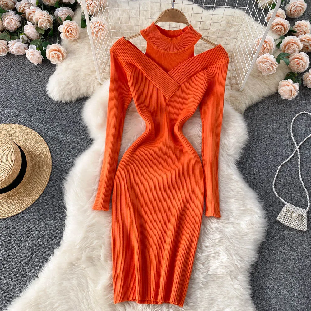 Celebrity temperament knitted dress for women in autumn and winter, with a slim fit and hip wrap that looks slim and stylish. Long sweater with a base skirt