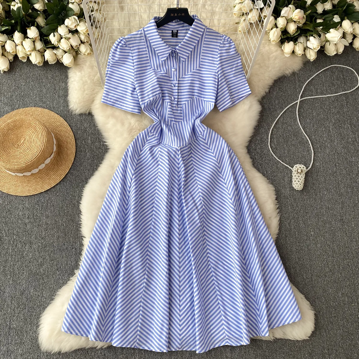 Korean version of chic fashionable retro lapel, bubble sleeve striped dress for women with waist up and slim hem, A-line long skirt