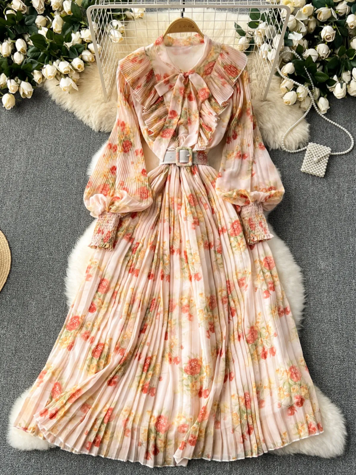 Light mature style dress for women 2024 new French retro sweet ruffle edge patchwork waist cinched floral pleated long skirt