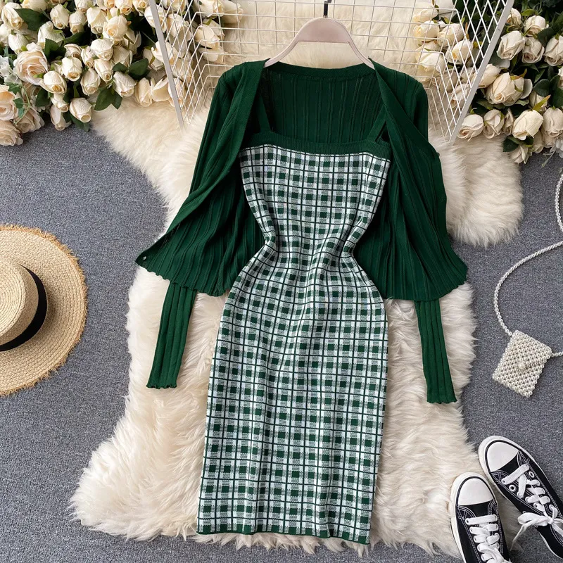 Elegant socialite two-piece set for women's autumn long sleeved knitted cardigan jacket plaid pure desire style suspender dress