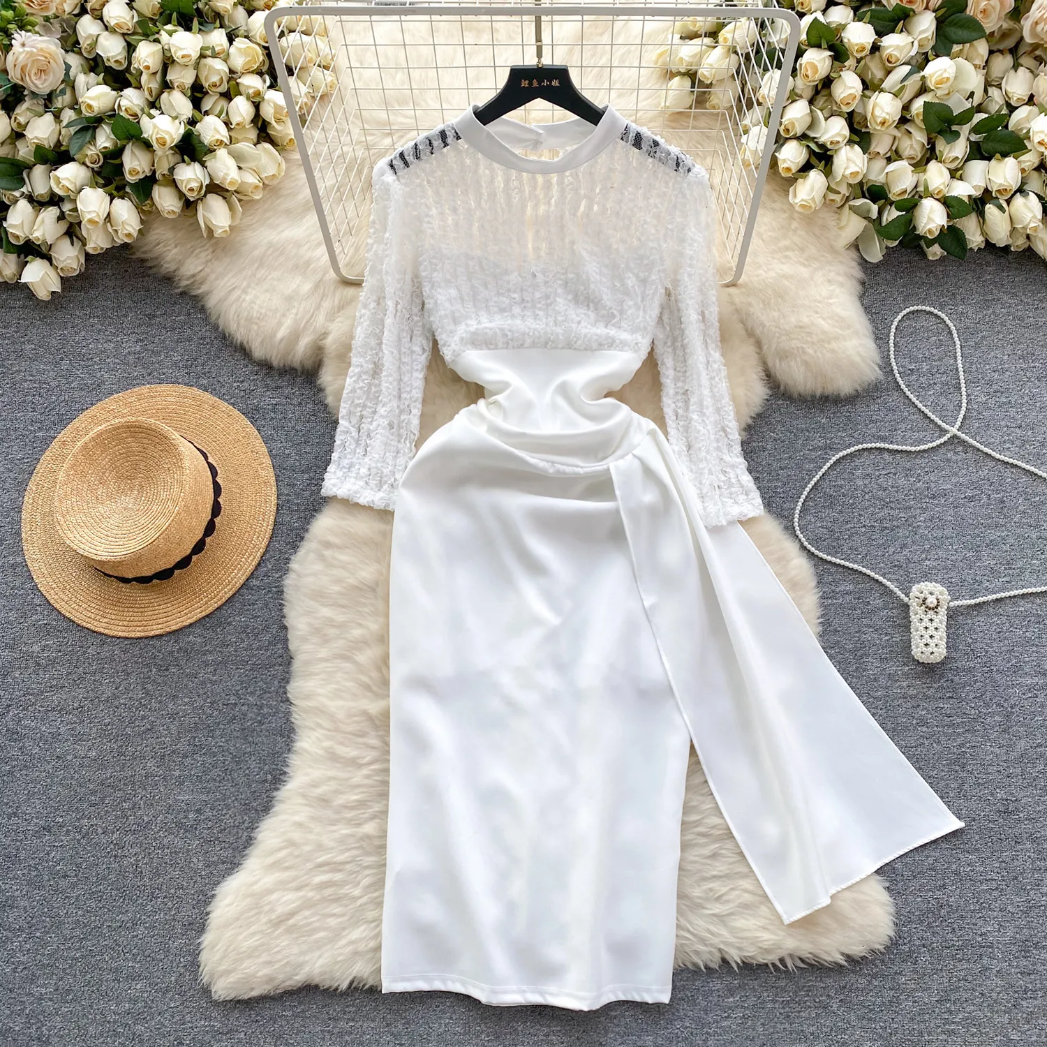 Royal Sister Wears Light Mature Style Women's Wear 2024 Early Spring New Lace Middle Sleeve Panel Mid length Elegant Dress for Women