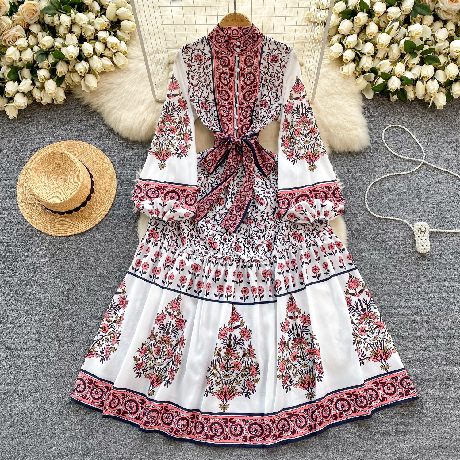 European and American style dress with a high-end retro printed bubble sleeve tie up waist to show a slim and long version of the elegant spring dress