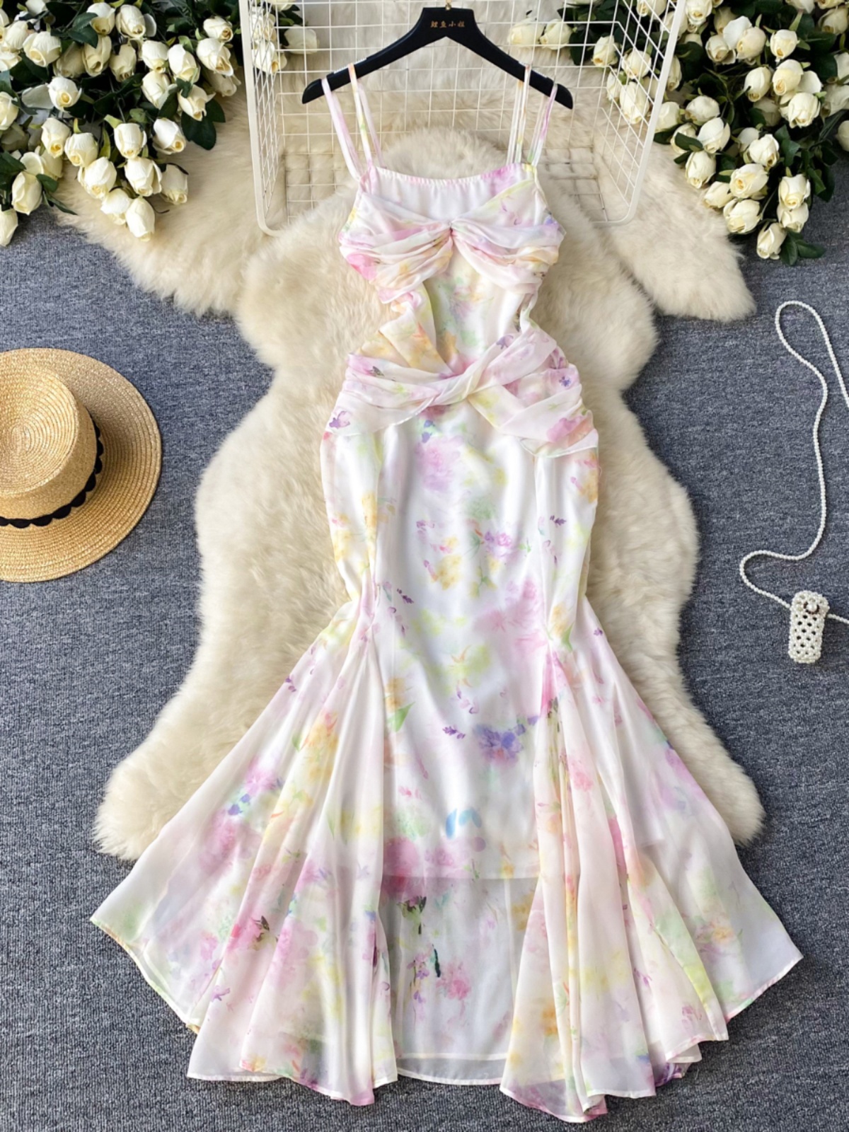 Beach resort style floral camisole dress for women in summer, romantic atmosphere, pleated design, super fairy like long skirt