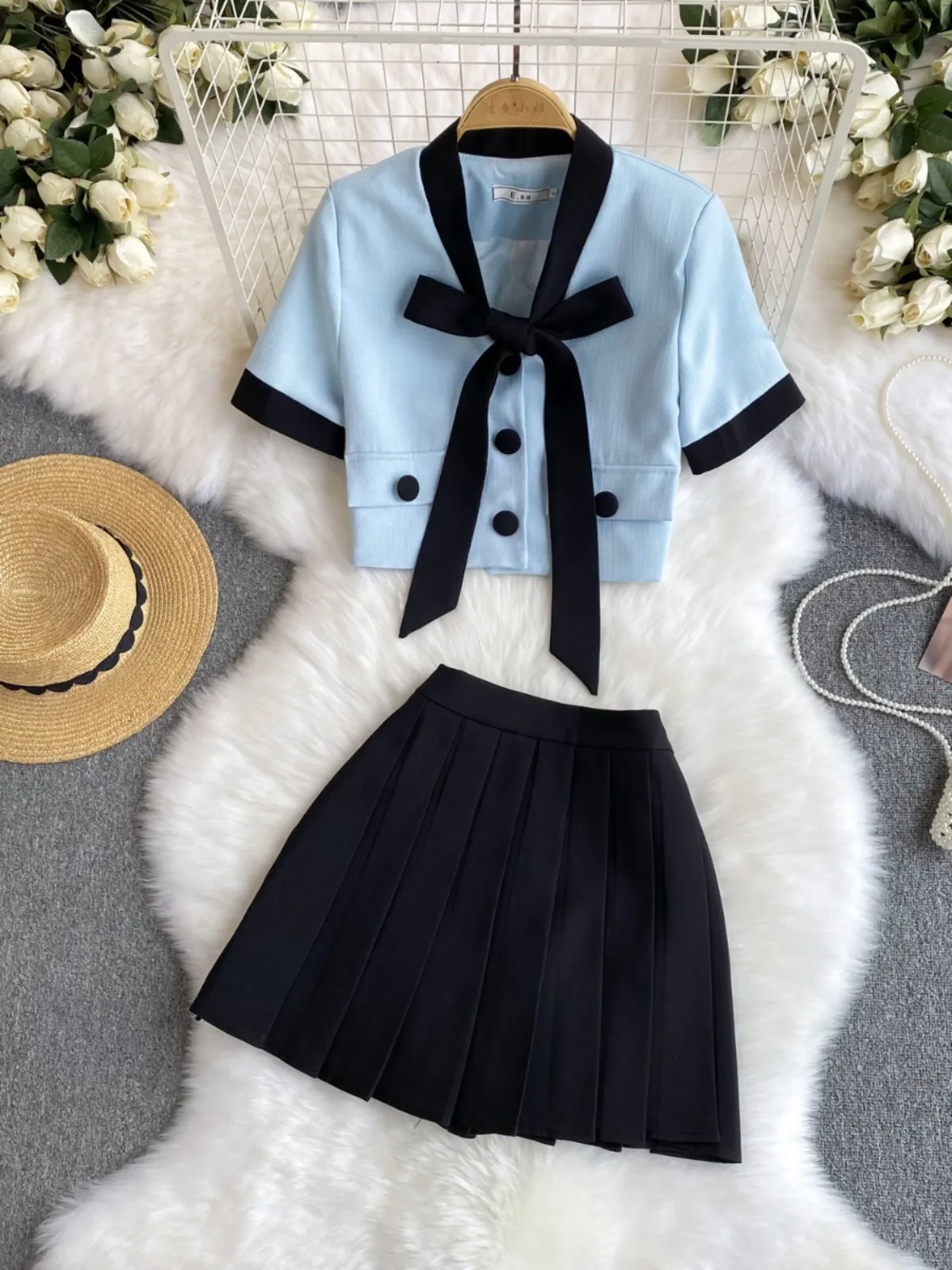 Academy style design sense, niche fashion set, women's summer bow short sleeved top+high waisted pleated skirt