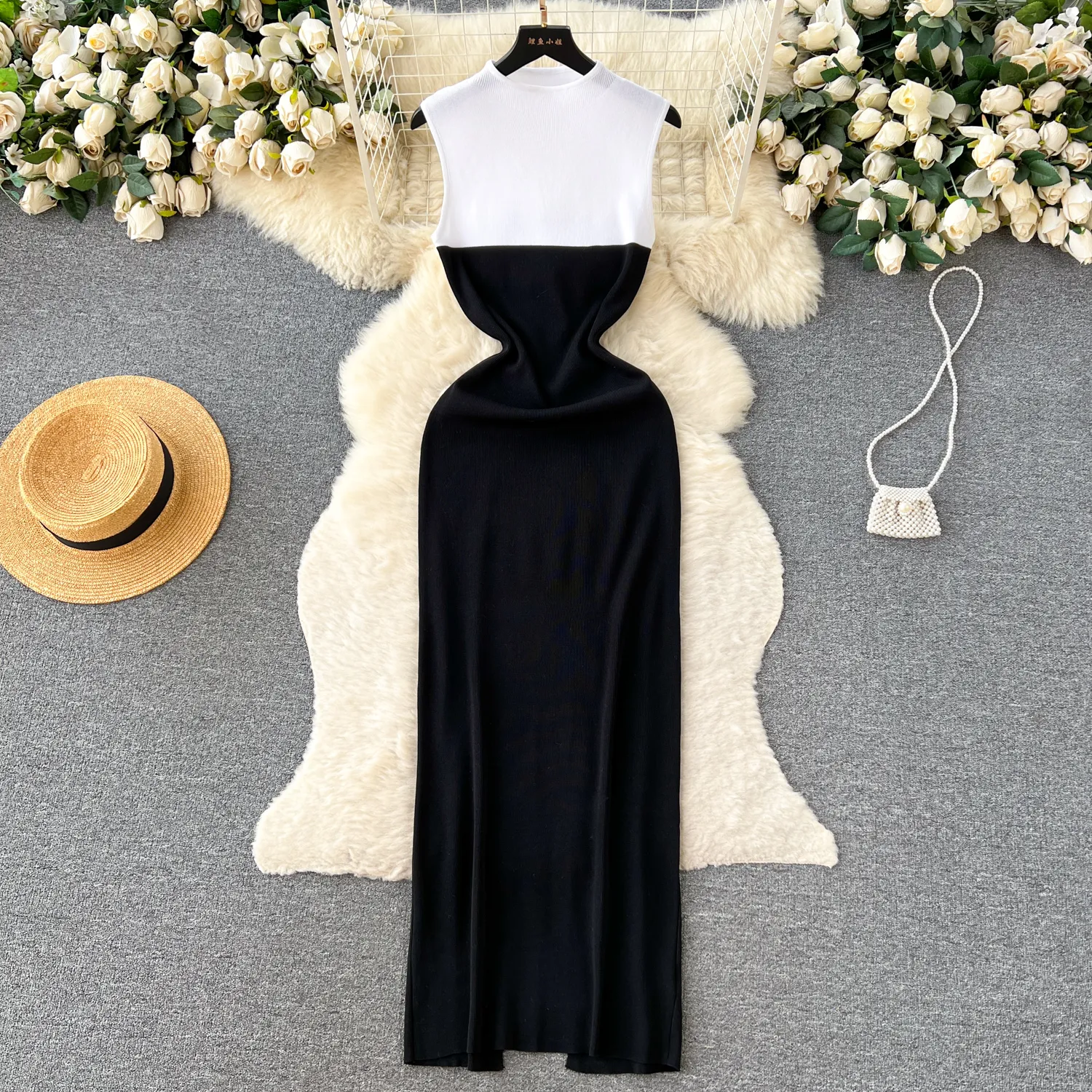 Celebrity Light Luxury High end Contrast Color Knitted Dress Women's Tight Fit Split Sleeveless Pure Desire Spicy Girl Sexy Long Dress