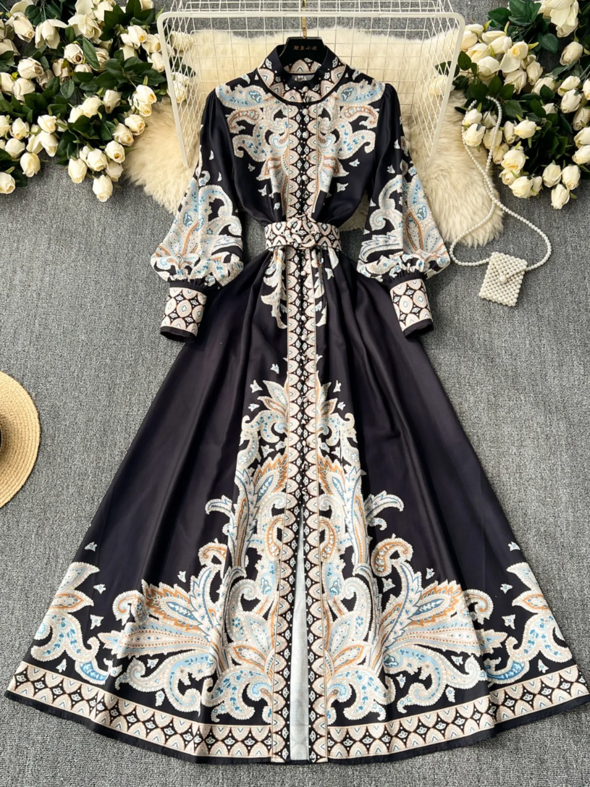 Palace style dress for women in 2024, new niche high-end feeling, waist style, stand up collar, single breasted, slimming print skirt