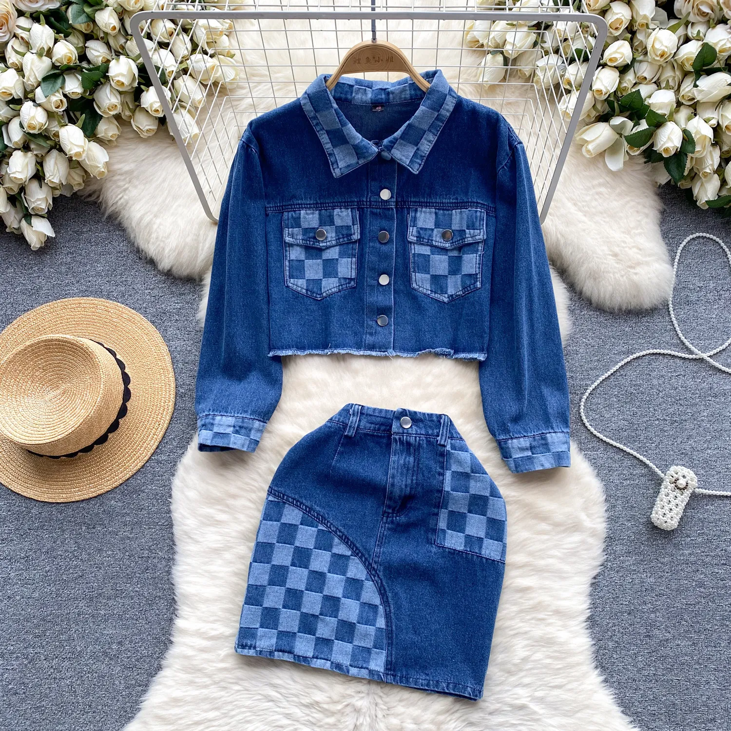 2024 early spring new denim jacket women's design sense checkered contrasting color patchwork short skirt fashion two-piece set