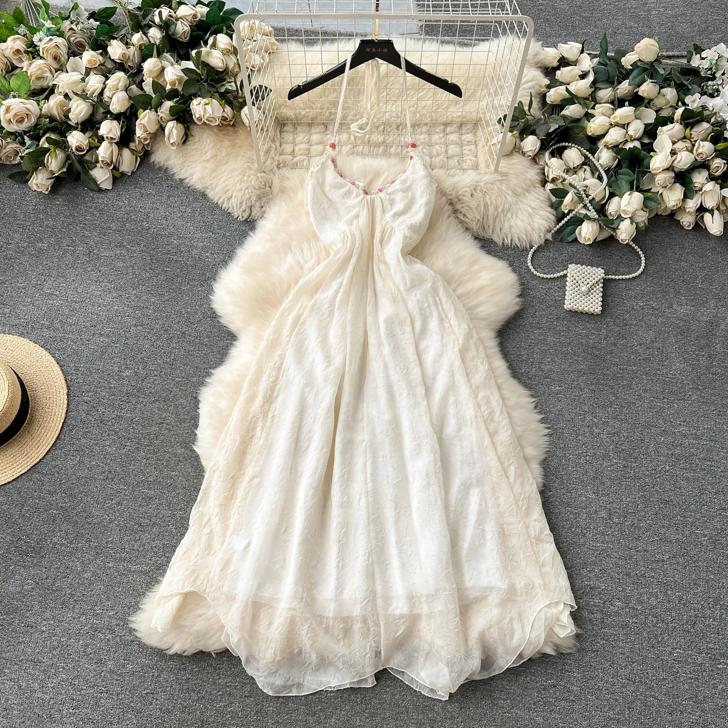 Travel photo vacation style hanging neck strap sexy backless strap bow slim fitting mid length high-end exquisite dress