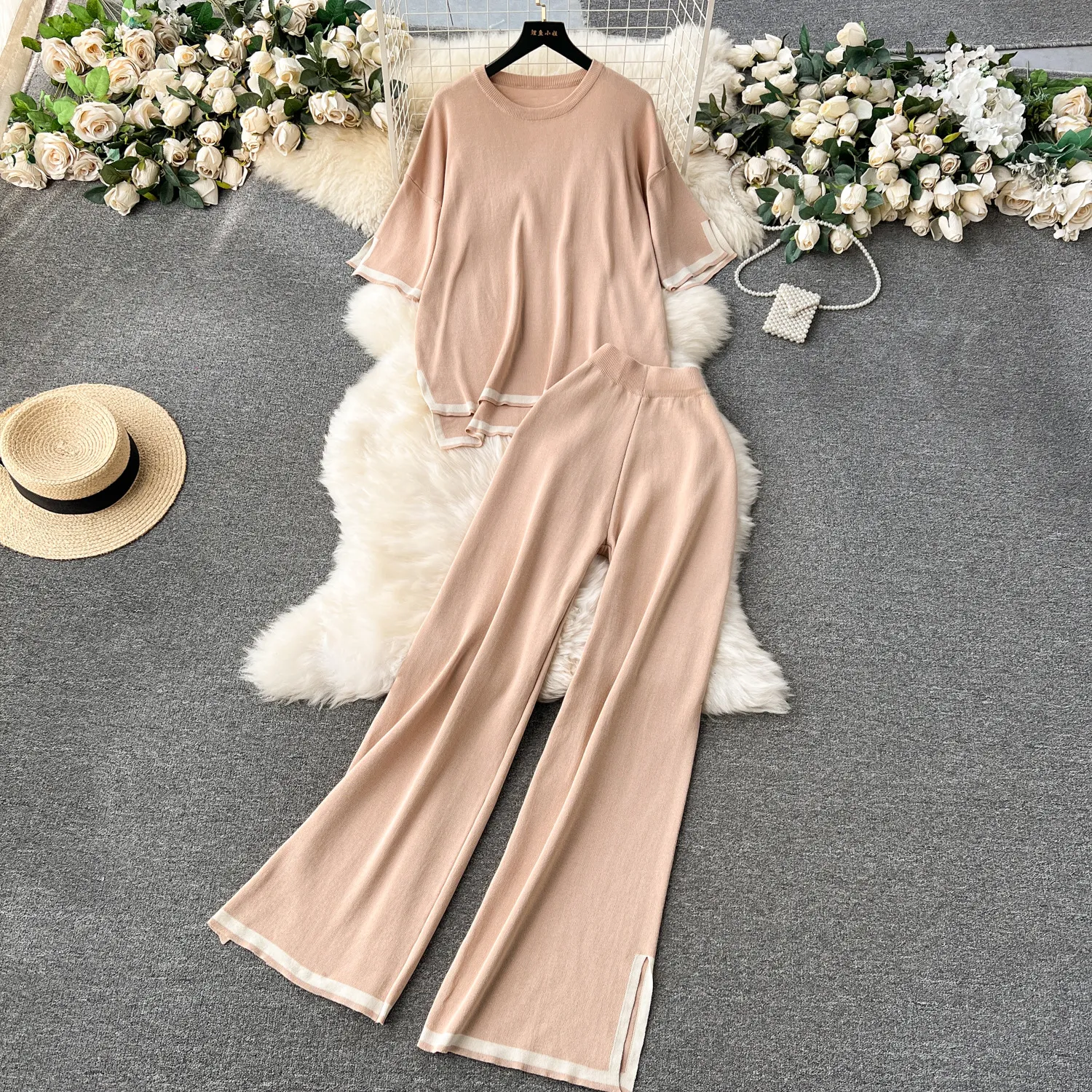Retro lazy casual knit set for women with contrasting color loose slimming top and high waisted slimming wide leg pants