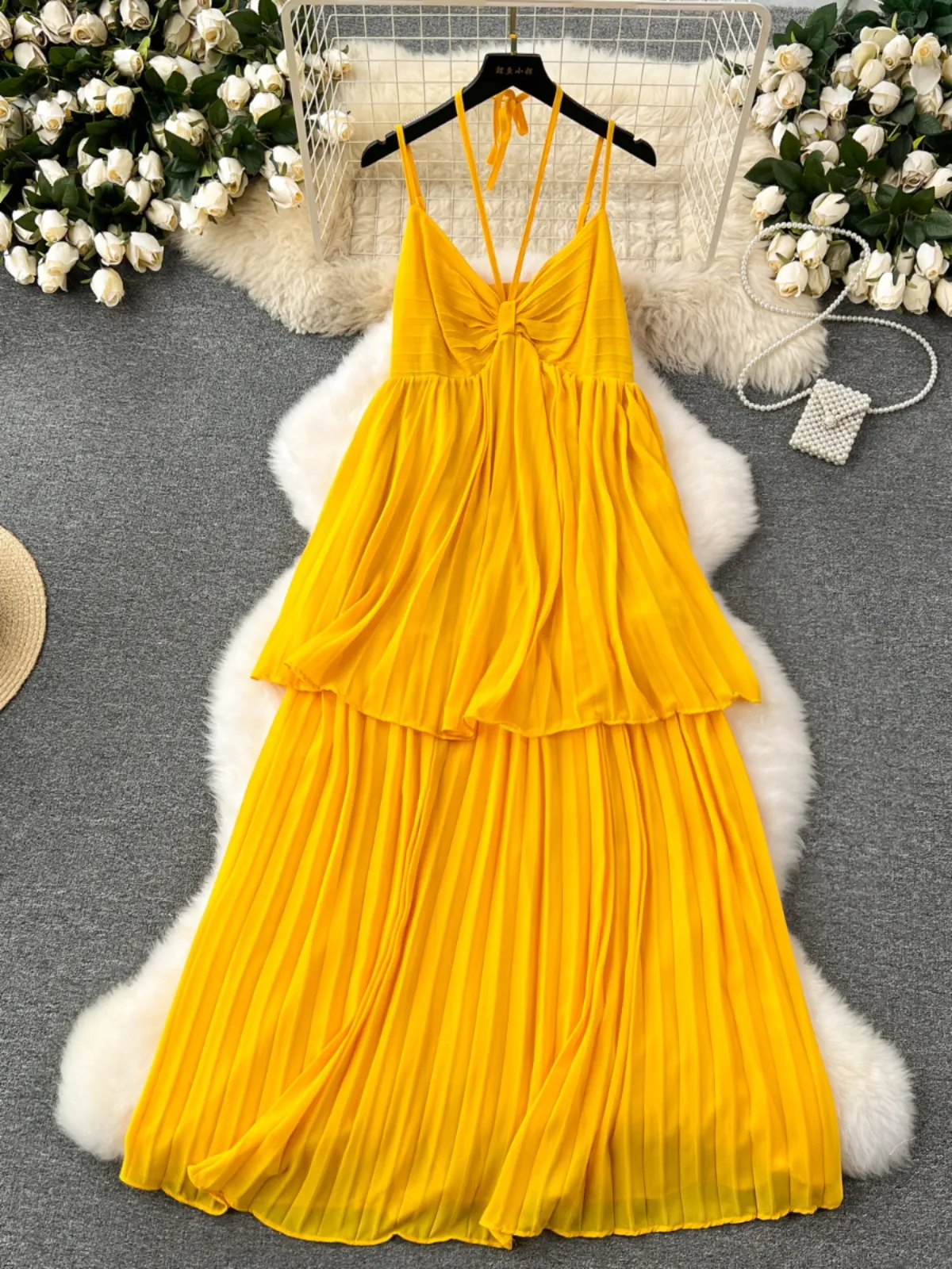 Pure desire to hang neck and strap dress for women's summer 2024 new seaside vacation style chiffon skirt French style temperament long skirt