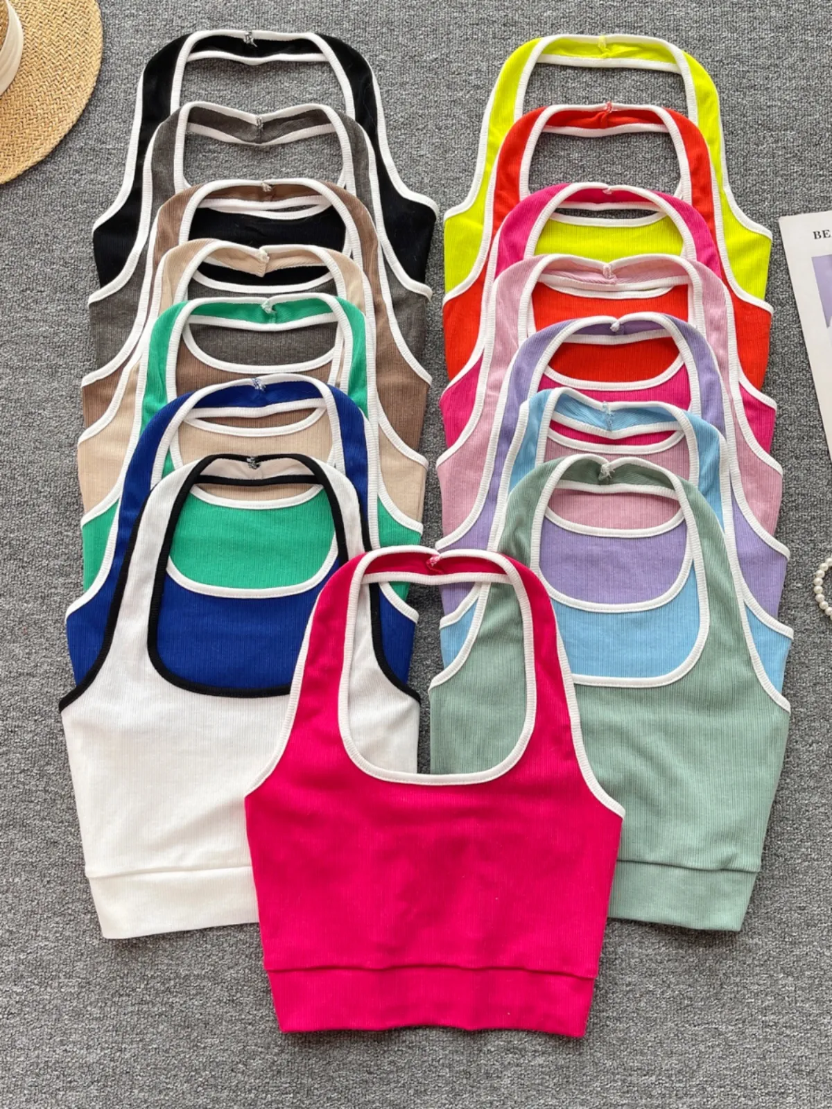 Sweet and Spicy Girl Hanging Neck, Suspended Tank Top, Female with Chest Pads, Inner and Outer Wearing Short European and American Contrast Color Sleeveless Top, Female Summer