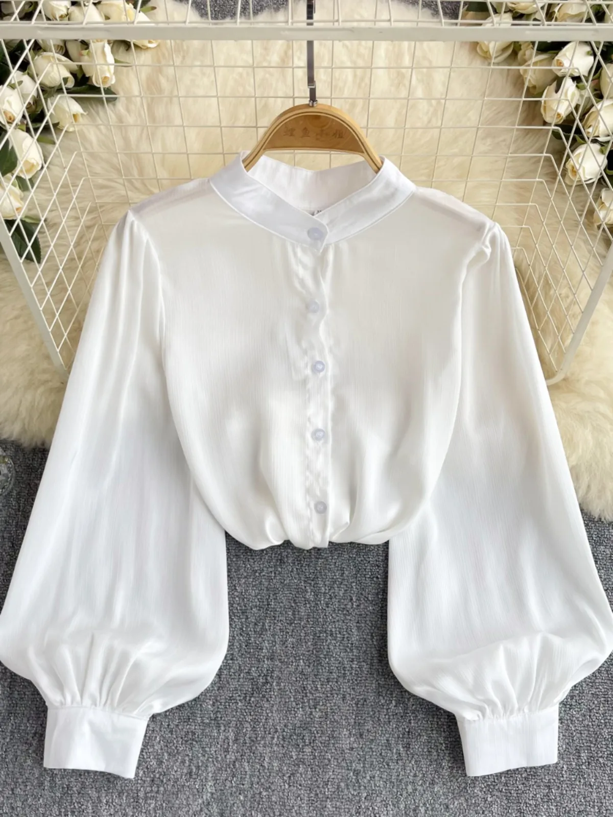 High end white shirt, women's French bubble sleeves, loose and slimming temperament, stand up collar, fashionable and versatile chiffon top, women's spring