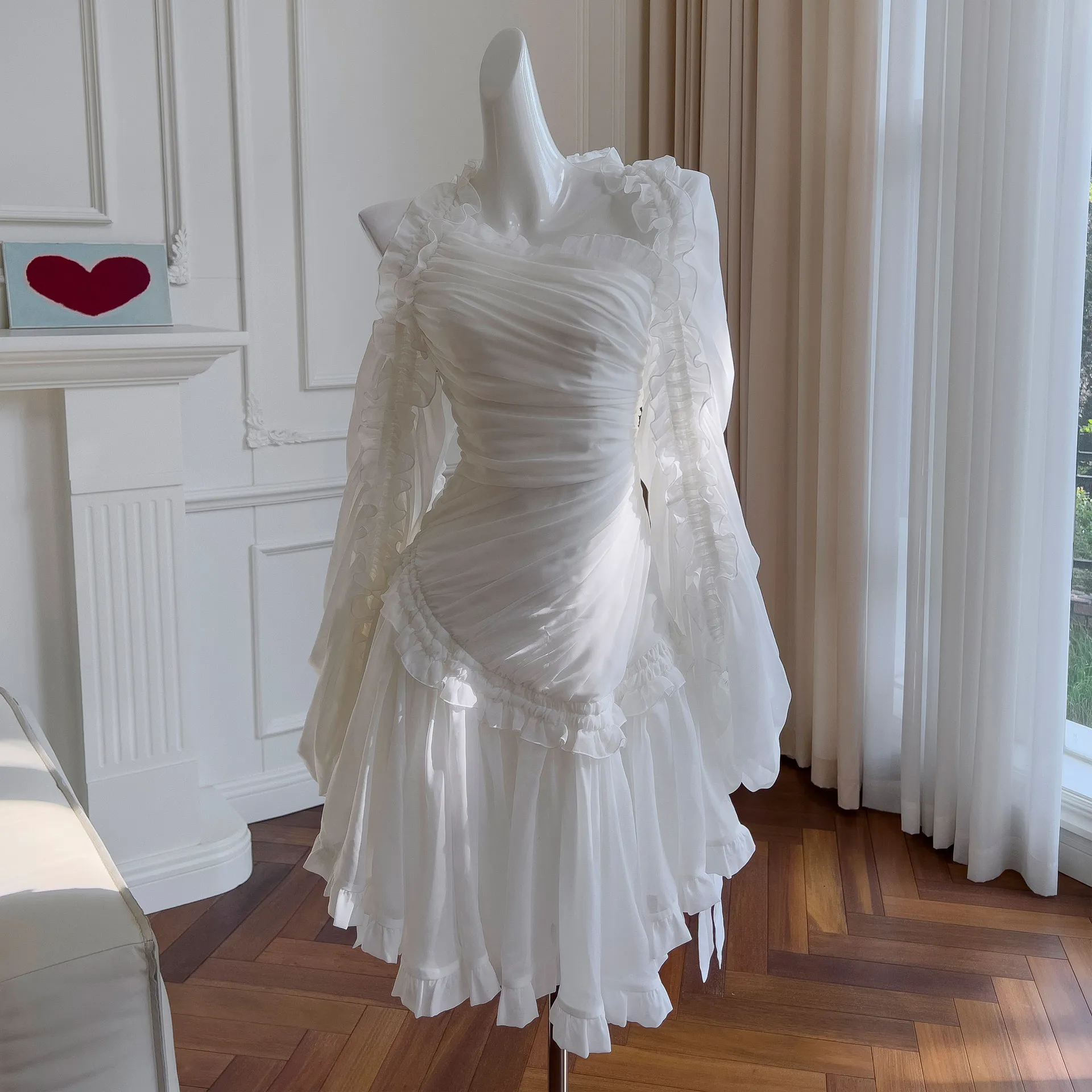 French retro palace style white light wedding dress for female niche irregular pleated chiffon dress 68033