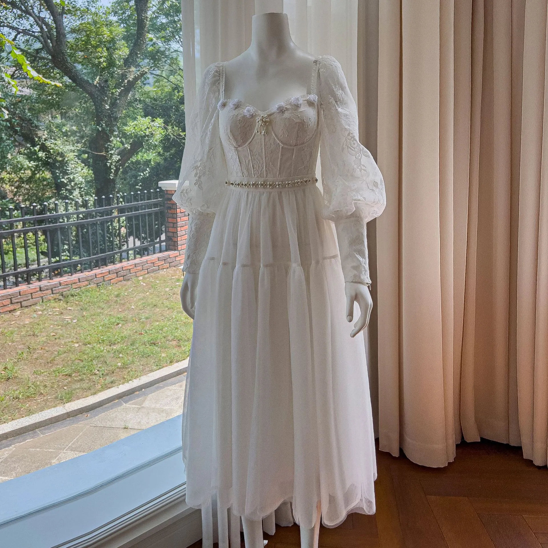 Early Autumn New Fashionable and Elegant White Dress Slim Fit, High Waist, Slim Gathering, President Style Style Dress 68228