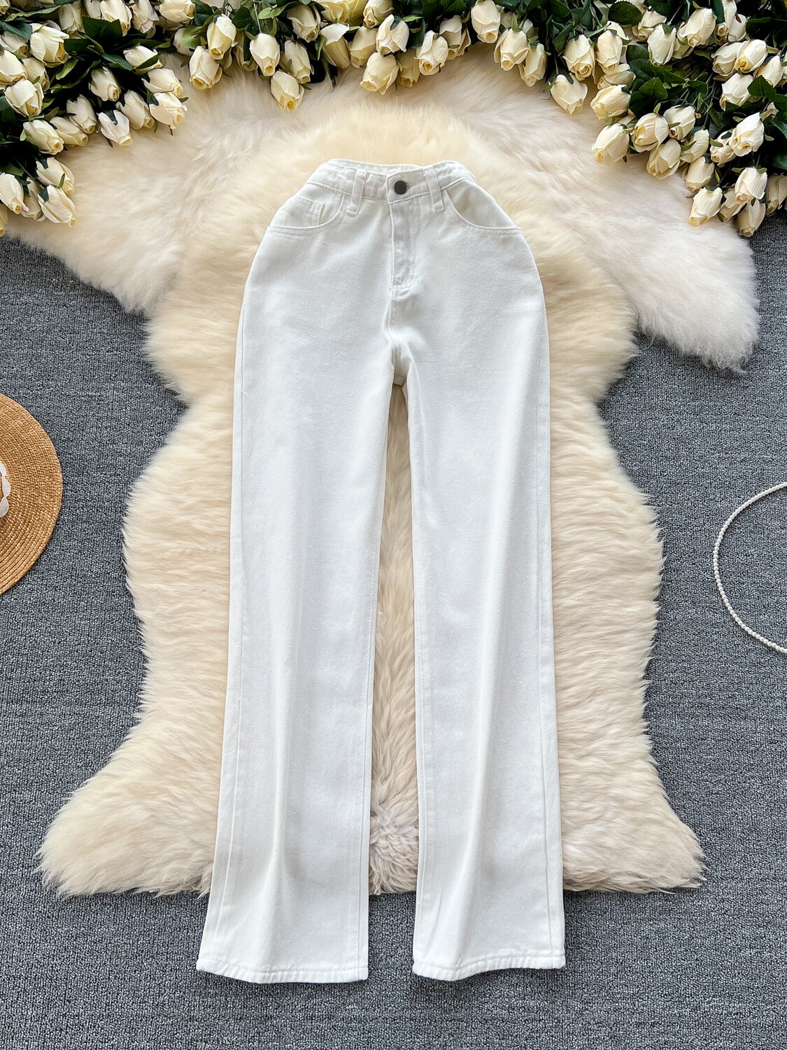 White wide leg jeans for women in 2024, new high waisted slimming and versatile straight leg pants, popular and popular floor mop pants this year