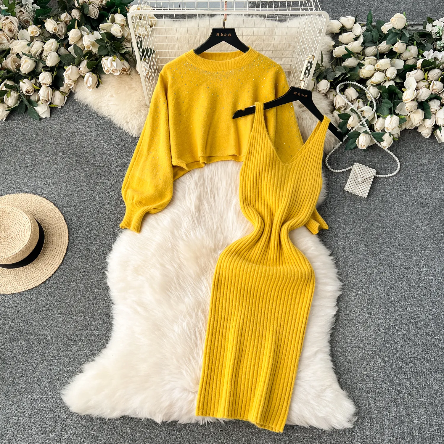 Sweater Women's Winter Fashion Set Light Luxury Hot Rolled Diamond Bubble Sleeve Cover Up Versatile Tank Top Dress Knitted Two Piece Set