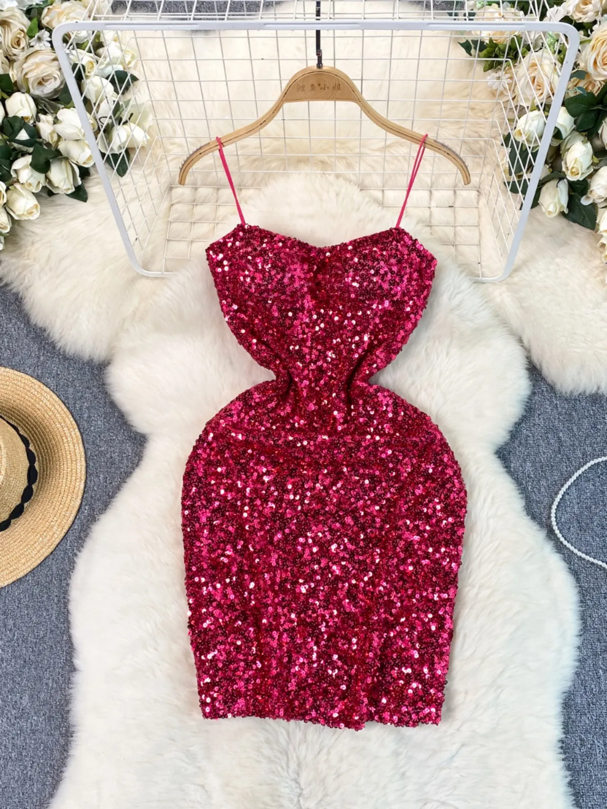 High end sequin sparkling dress for women with small stature wearing a trendy and age reducing exquisite dress, French camisole dress