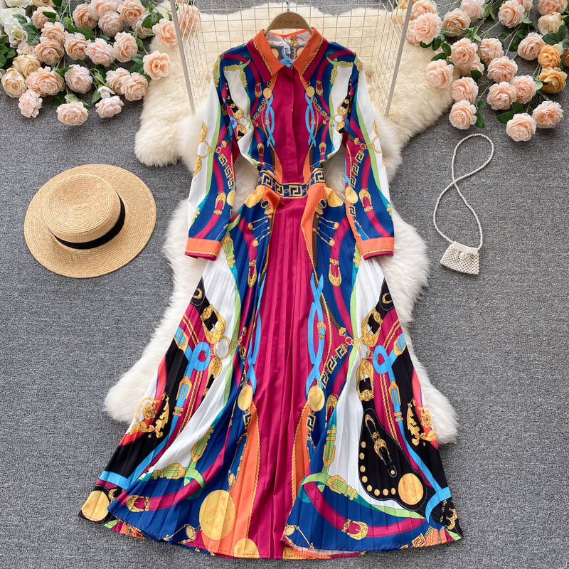 Ethnic style travel photos, vacations, ethnic minority dance costumes, large pleated dresses, printed fairy long dresses for women