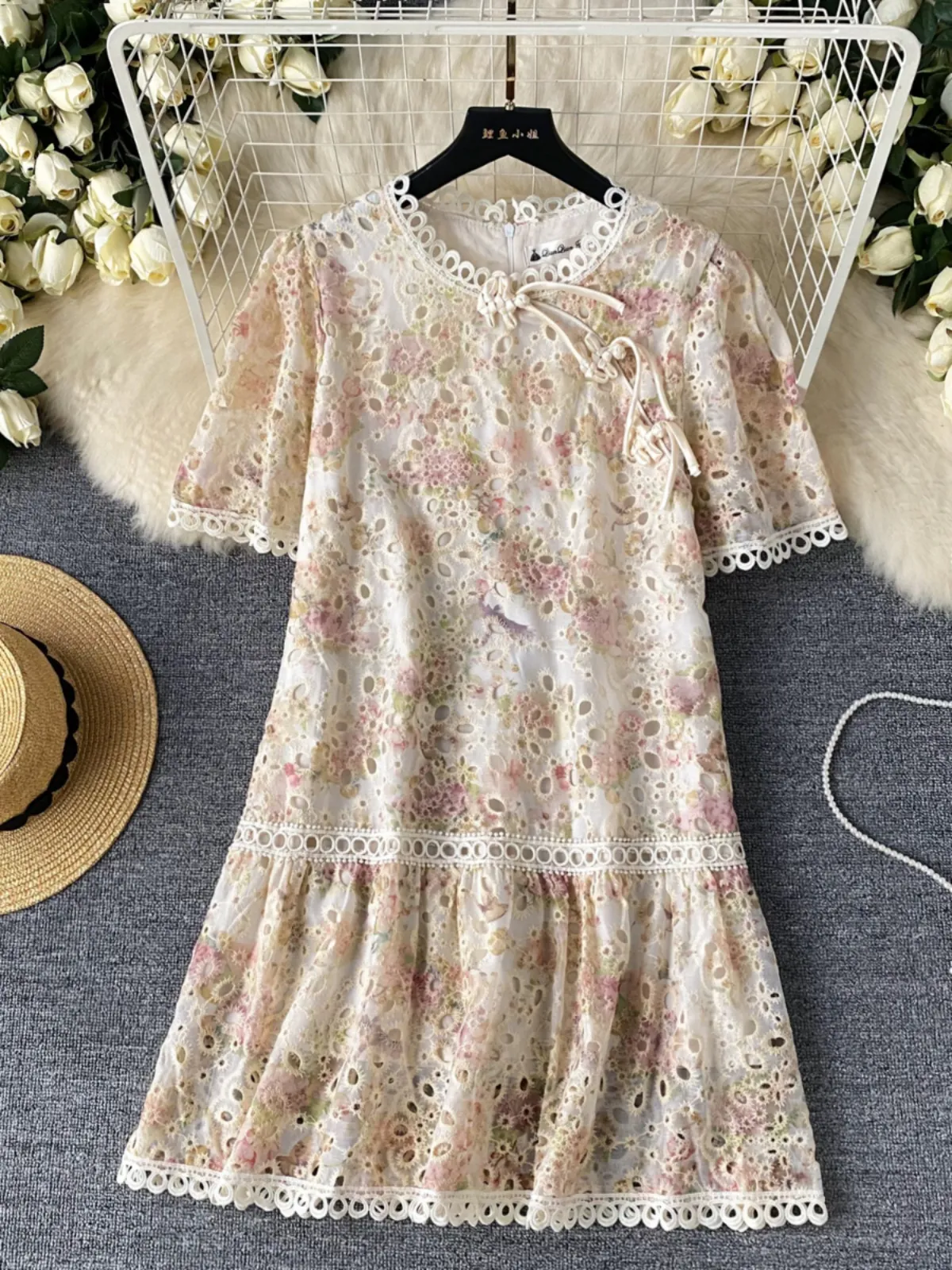 Chinese Women's Dress 2024 Summer New Design Sense Hollow out Embroidered Loose Bubble Sleeves Ruffled Short Skirt