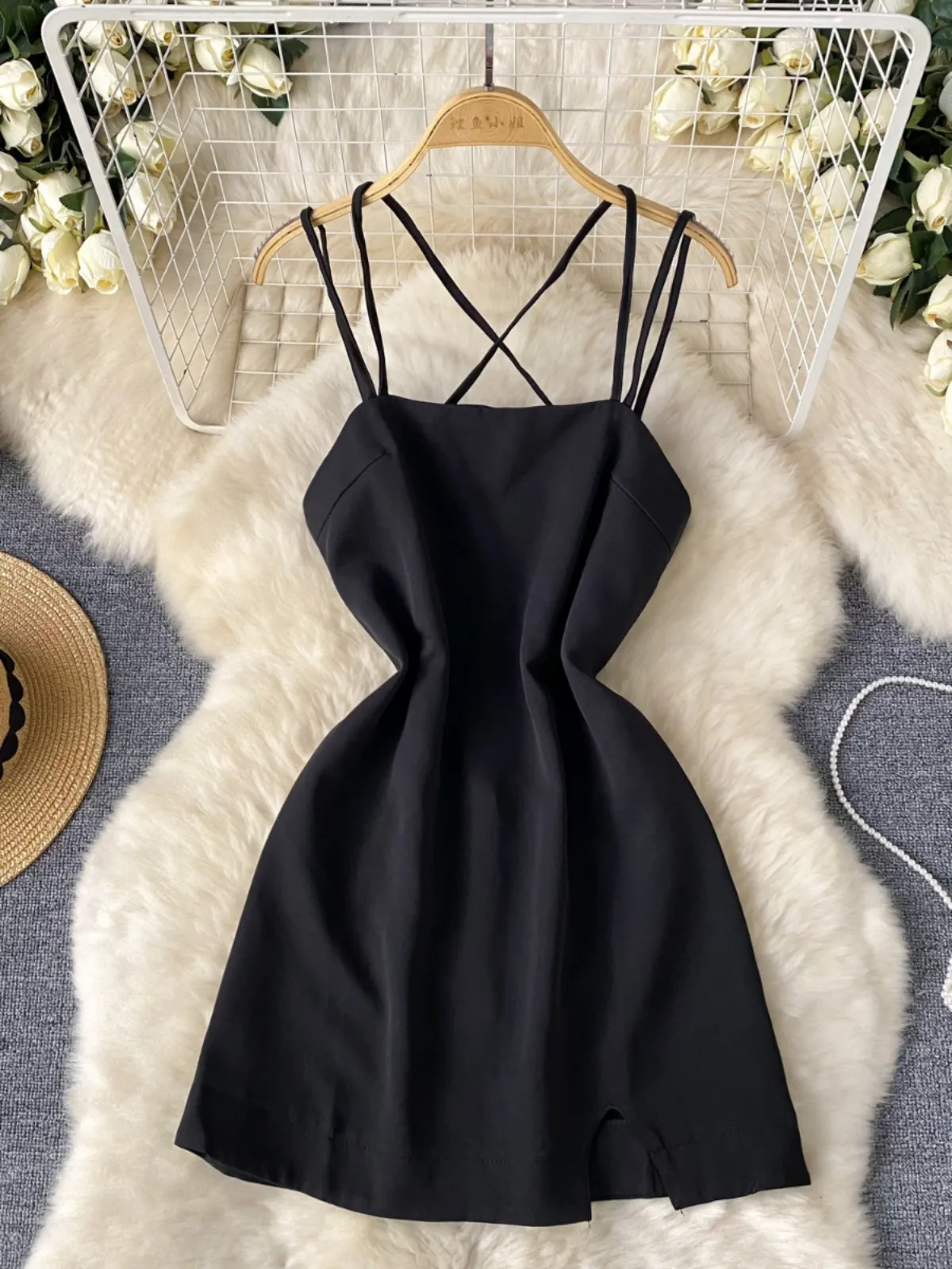 Xinji black small dress for women's summer wear, new sexy slit slim fit, slim temperament, slit small figure dress