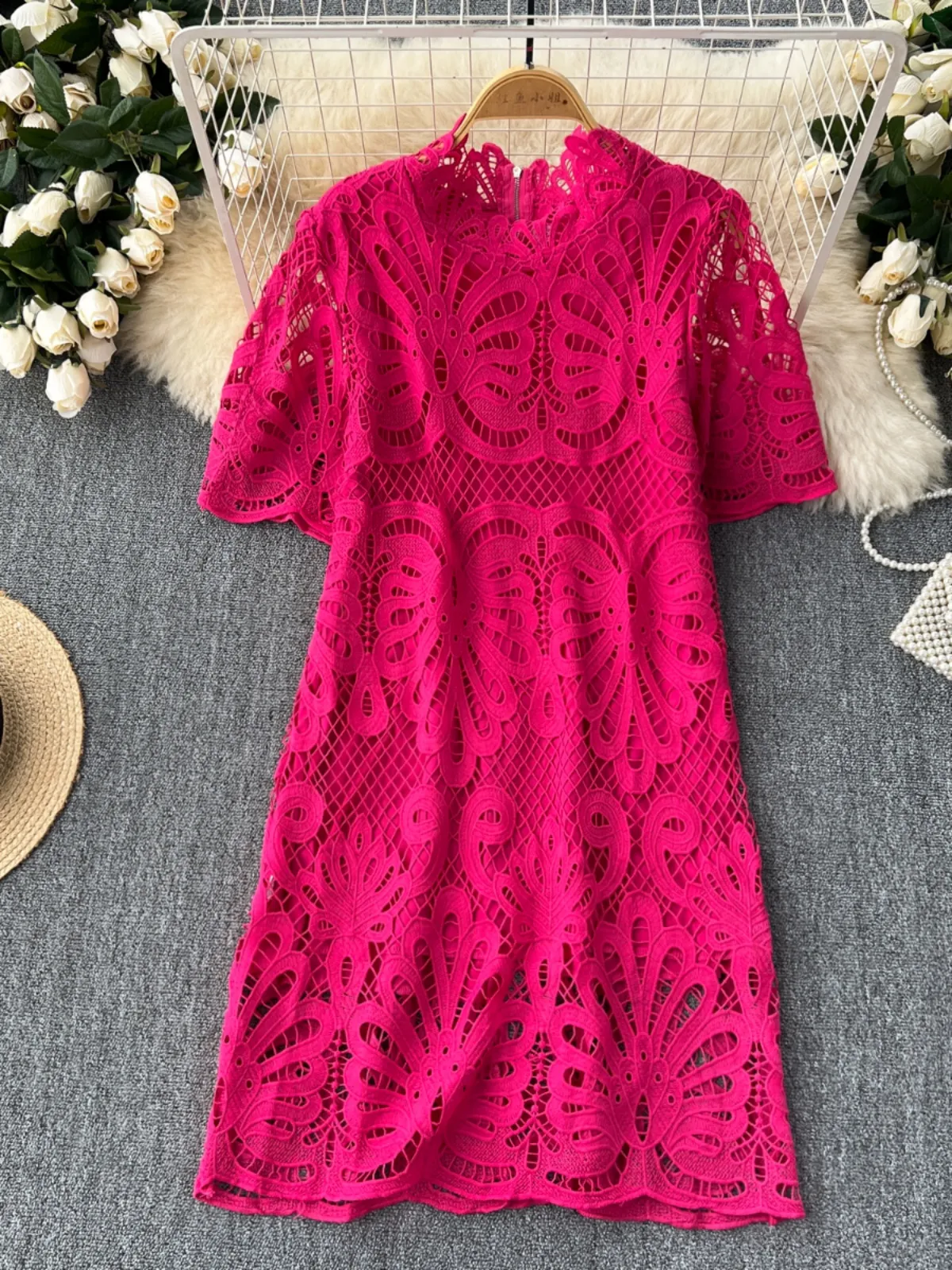 High end women's clothing 2024 summer new socialite temperament heavy work hollowed out water-soluble lace bubble sleeve slimming dress